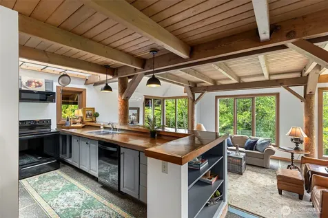 4710 New Sweden Avenue NE Bainbridge Island WA 98110