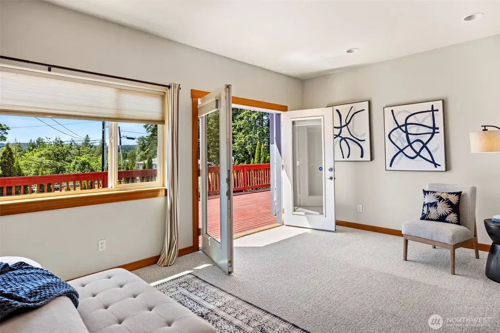 1987 NW Rampart Ridge Court Bremerton WA 98311