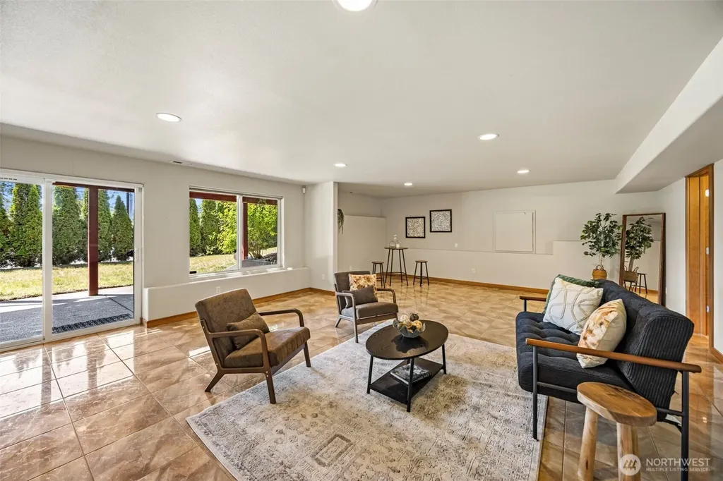 1987 NW Rampart Ridge Court Bremerton WA 98311