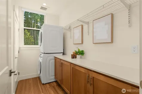 10143 Battle Point Drive NE Bainbridge Island WA 98110