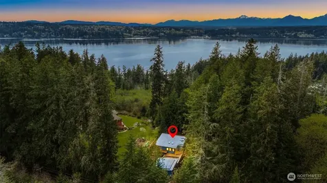 10143 Battle Point Drive NE Bainbridge Island WA 98110