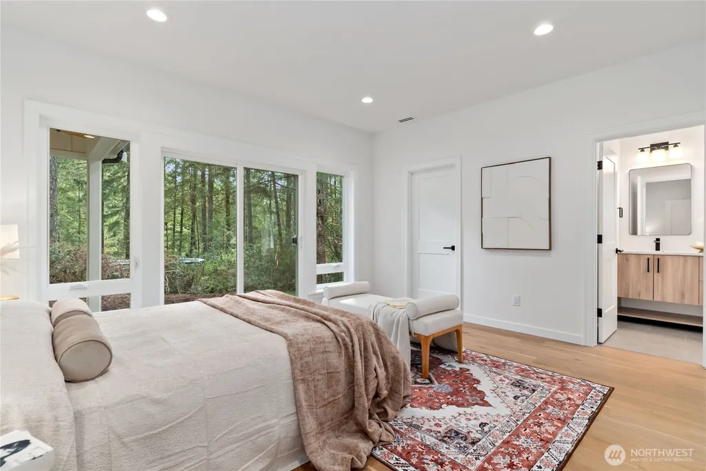 31 E Rhododendron Court Union WA 98592
