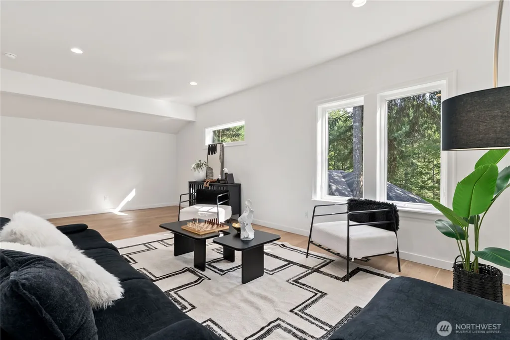 31 E Rhododendron Court Union WA 98592
