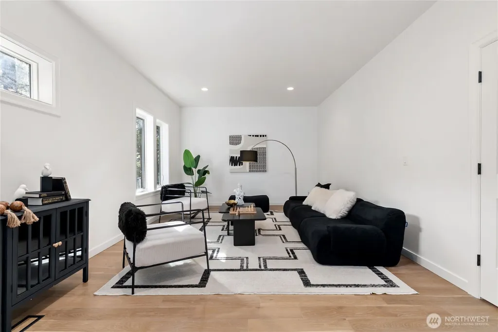 31 E Rhododendron Court Union WA 98592
