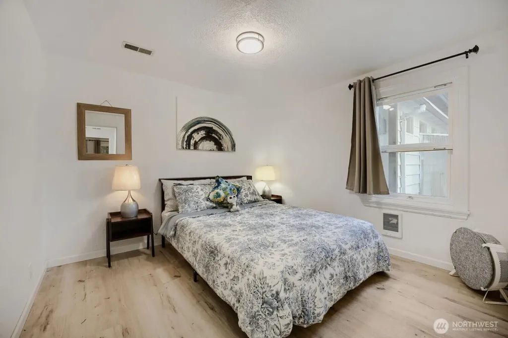 2315 S 116th Place Seattle WA 98168