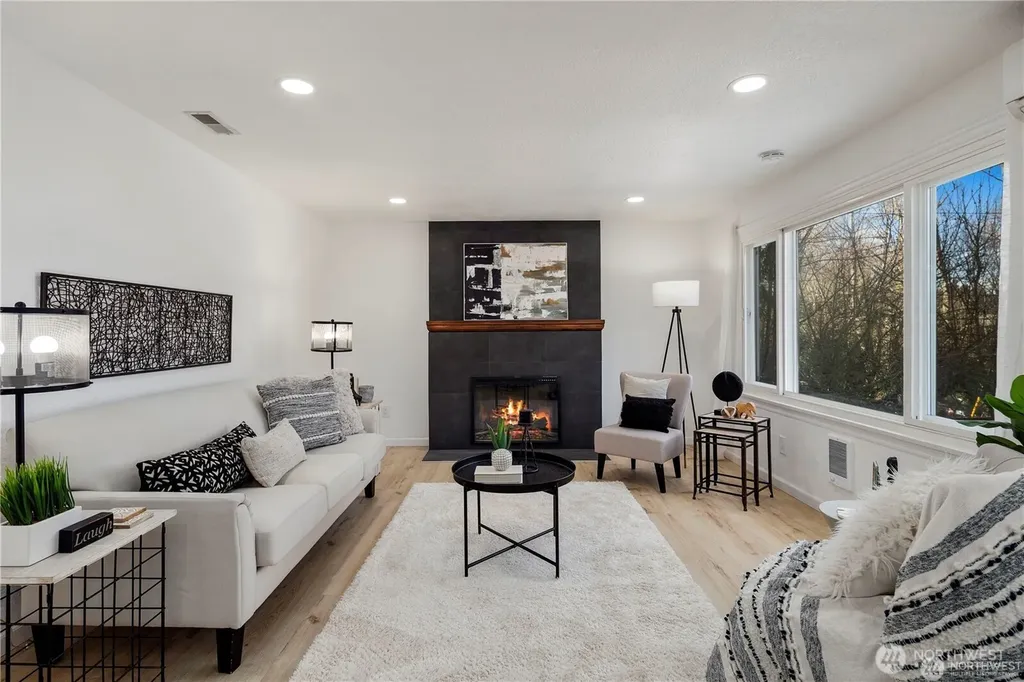 2315 S 116th Place Seattle WA 98168