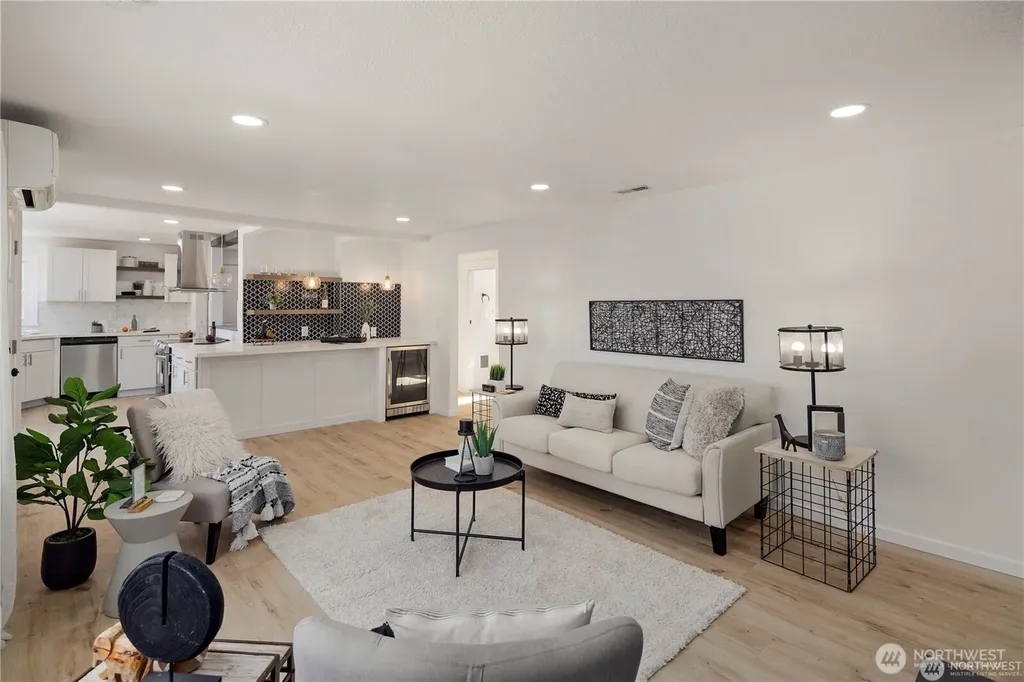 2315 S 116th Place Seattle WA 98168
