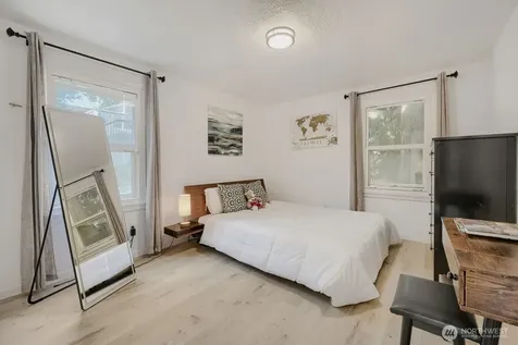 2315 S 116th Place Seattle WA 98168