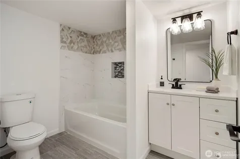 2315 S 116th Place Seattle WA 98168