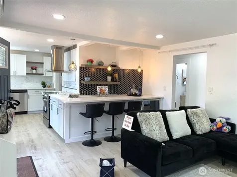 2315 S 116th Place Seattle WA 98168