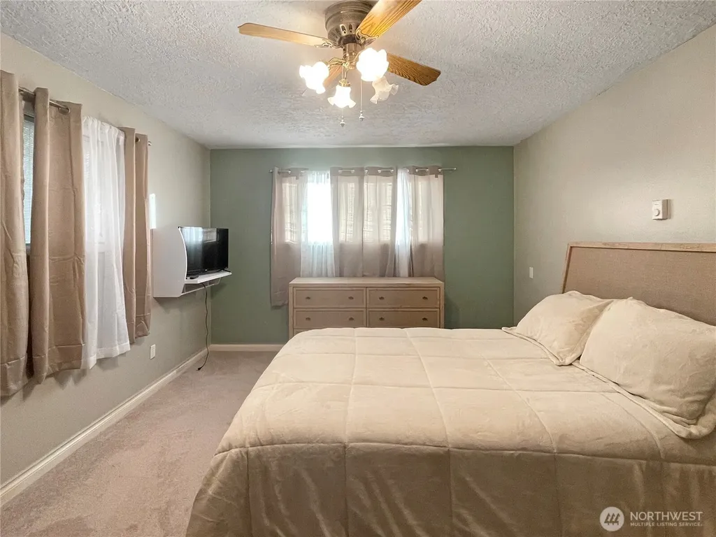 502 Coal Creek Road Longview WA 98632