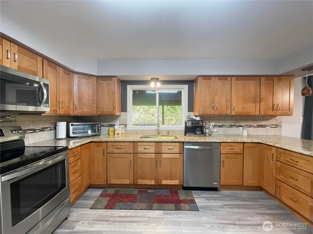 502 Coal Creek Road Longview WA 98632
