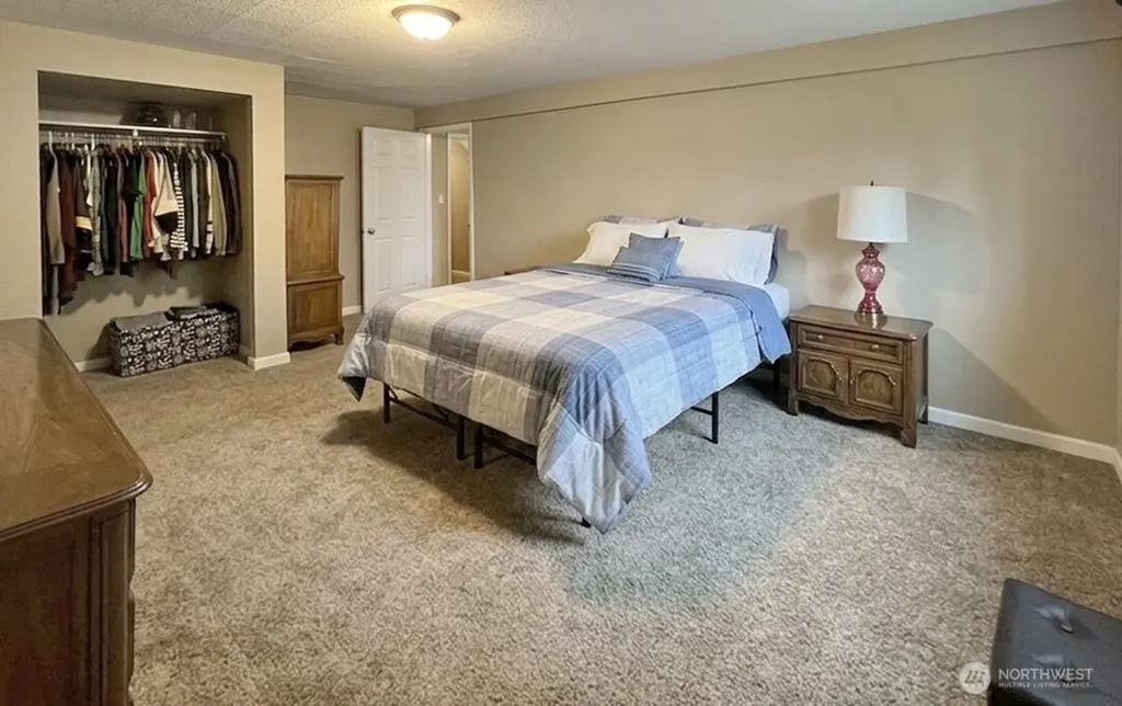 502 Coal Creek Road Longview WA 98632
