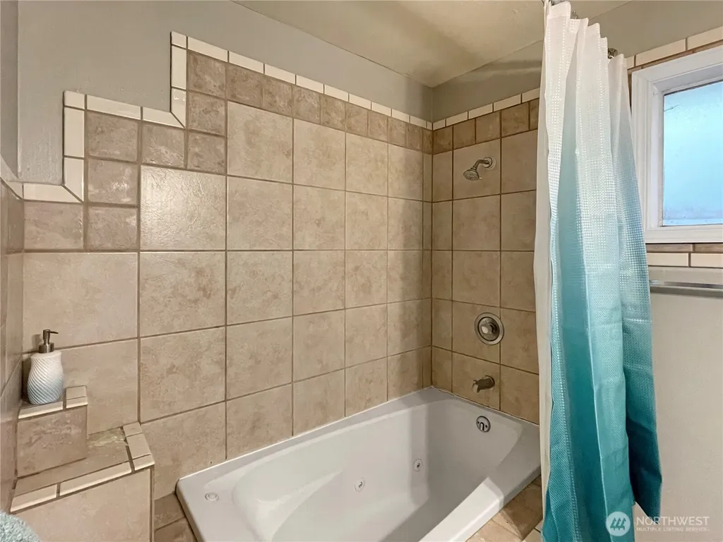 502 Coal Creek Road Longview WA 98632