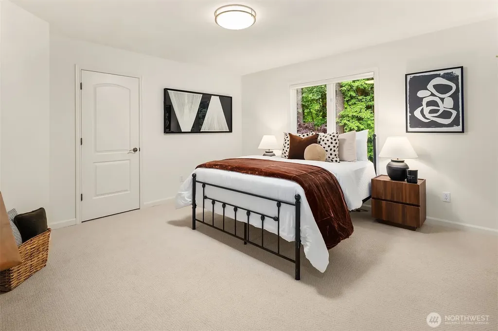 2828 140th Avenue NE Bellevue WA 98005