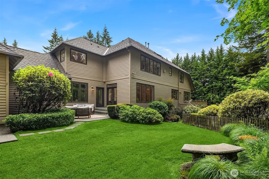 2828 140th Avenue NE Bellevue WA 98005