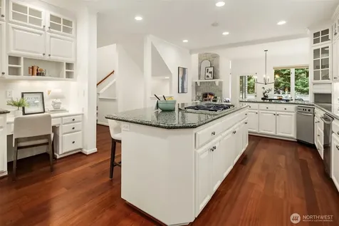 2828 140th Avenue NE Bellevue WA 98005