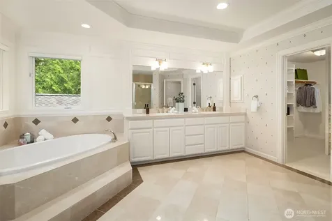 2828 140th Avenue NE Bellevue WA 98005
