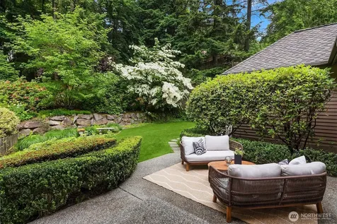 2828 140th Avenue NE Bellevue WA 98005