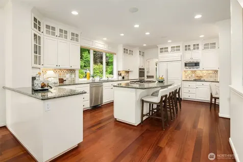 2828 140th Avenue NE Bellevue WA 98005