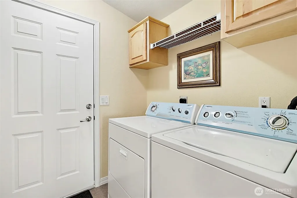 21804 SE 272nd Place Maple Valley WA 98038