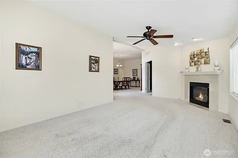 21804 SE 272nd Place Maple Valley WA 98038