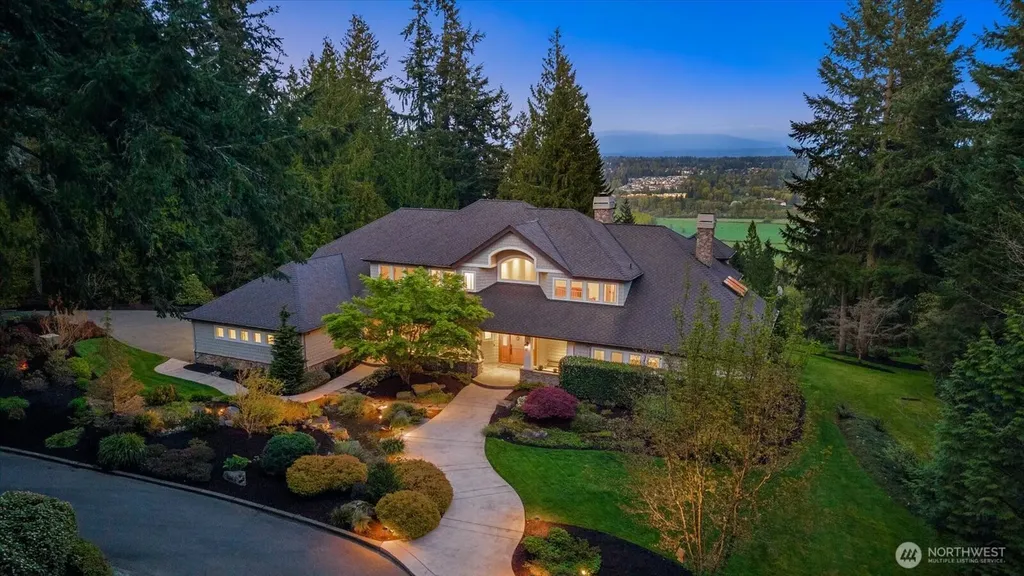 13748 242nd Avenue NE Woodinville WA 98077