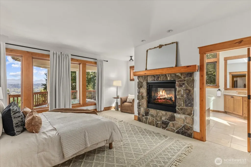 13748 242nd Avenue NE Woodinville WA 98077