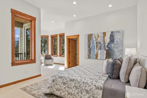 13748 242nd Avenue NE Woodinville WA 98077