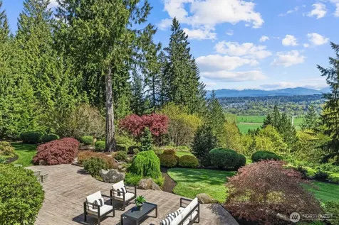 13748 242nd Avenue NE Woodinville WA 98077