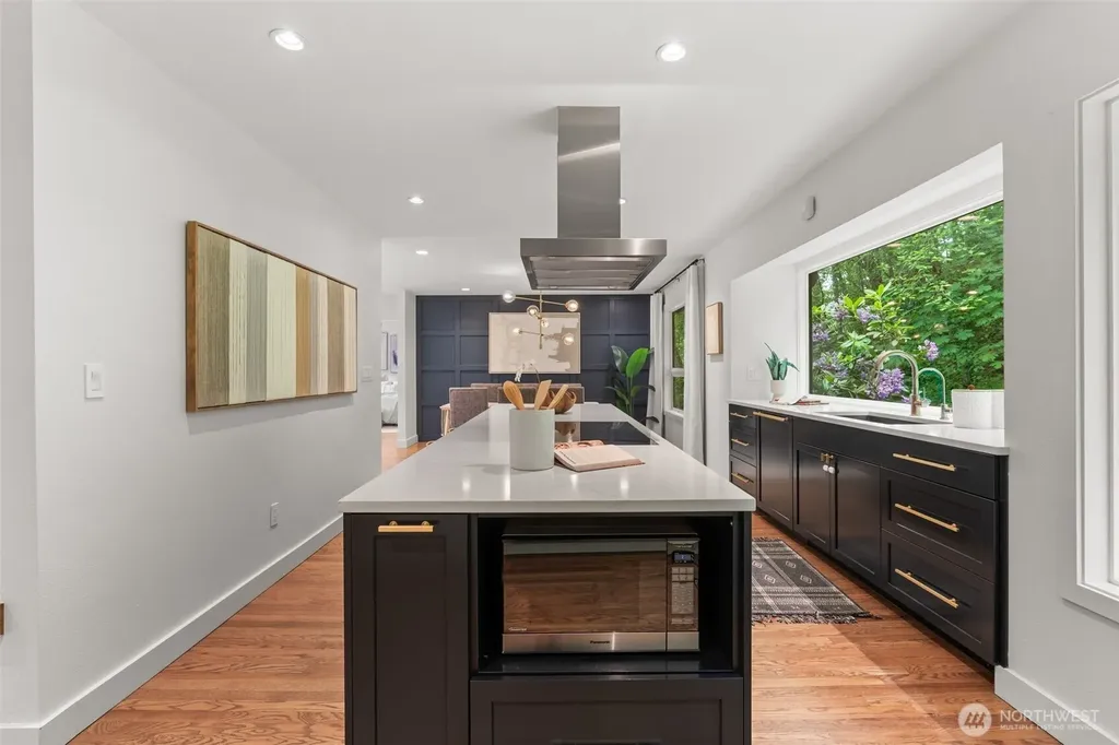 14317 SE 49th Street Bellevue WA 98006