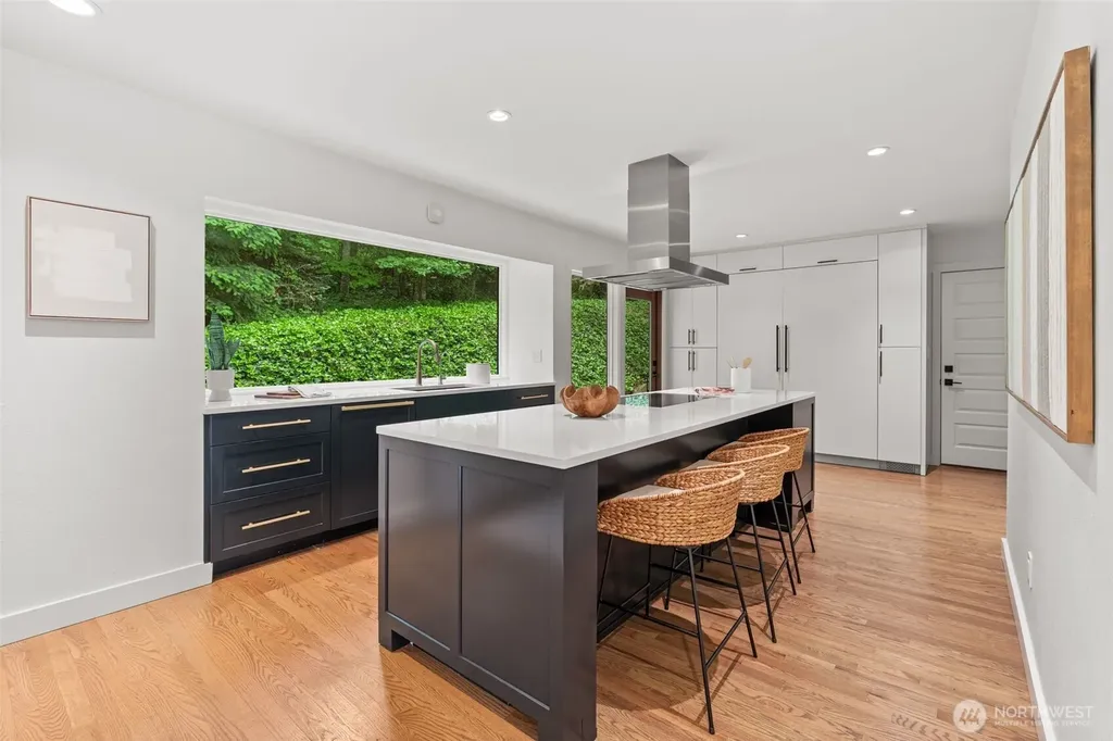 14317 SE 49th Street Bellevue WA 98006