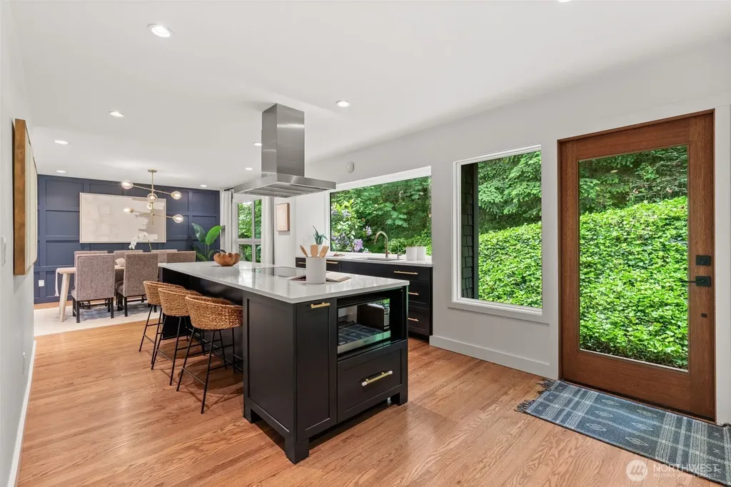 14317 SE 49th Street Bellevue WA 98006