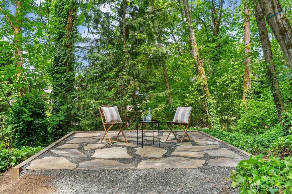 14317 SE 49th Street Bellevue WA 98006