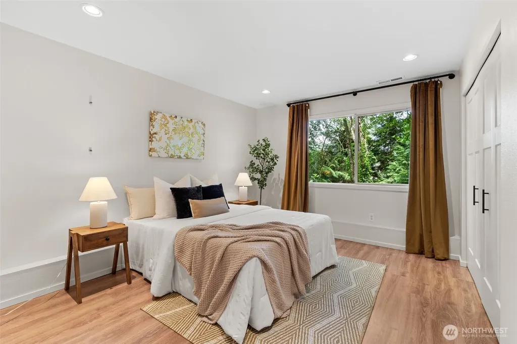 14317 SE 49th Street Bellevue WA 98006
