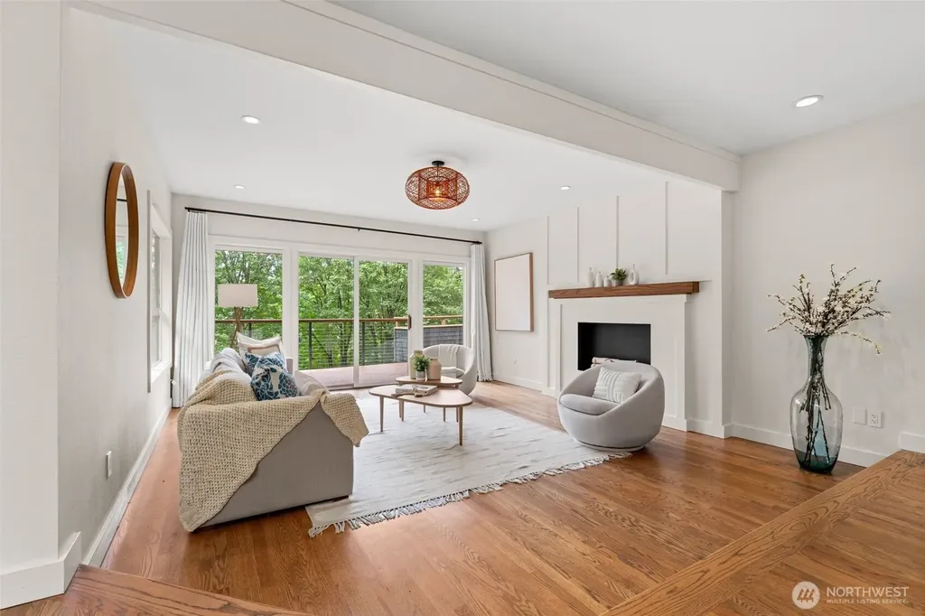 14317 SE 49th Street Bellevue WA 98006