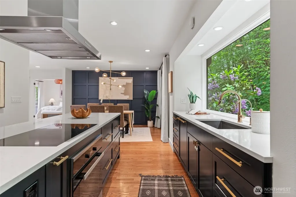 14317 SE 49th Street Bellevue WA 98006