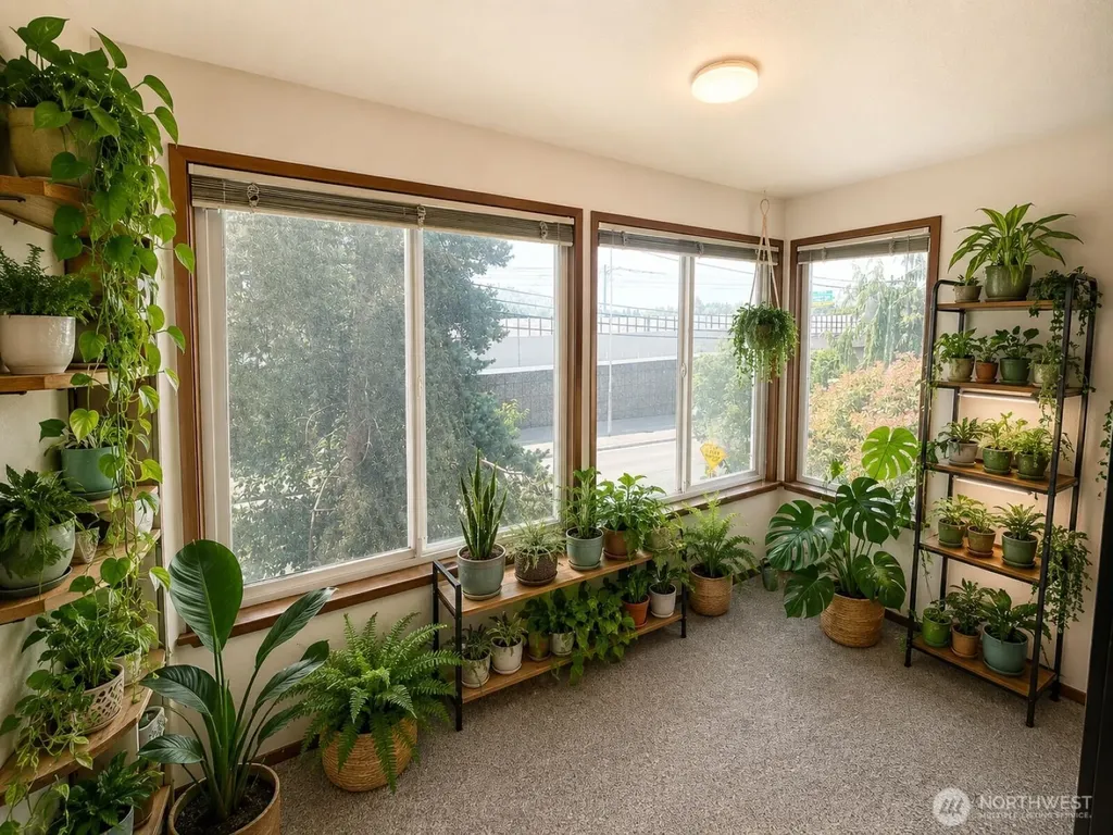 9522 1st Avenue NE Seattle WA 98115