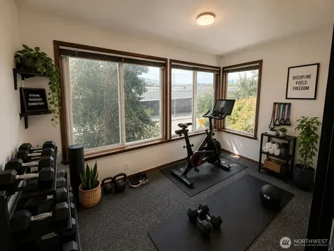 9522 1st Avenue NE Seattle WA 98115
