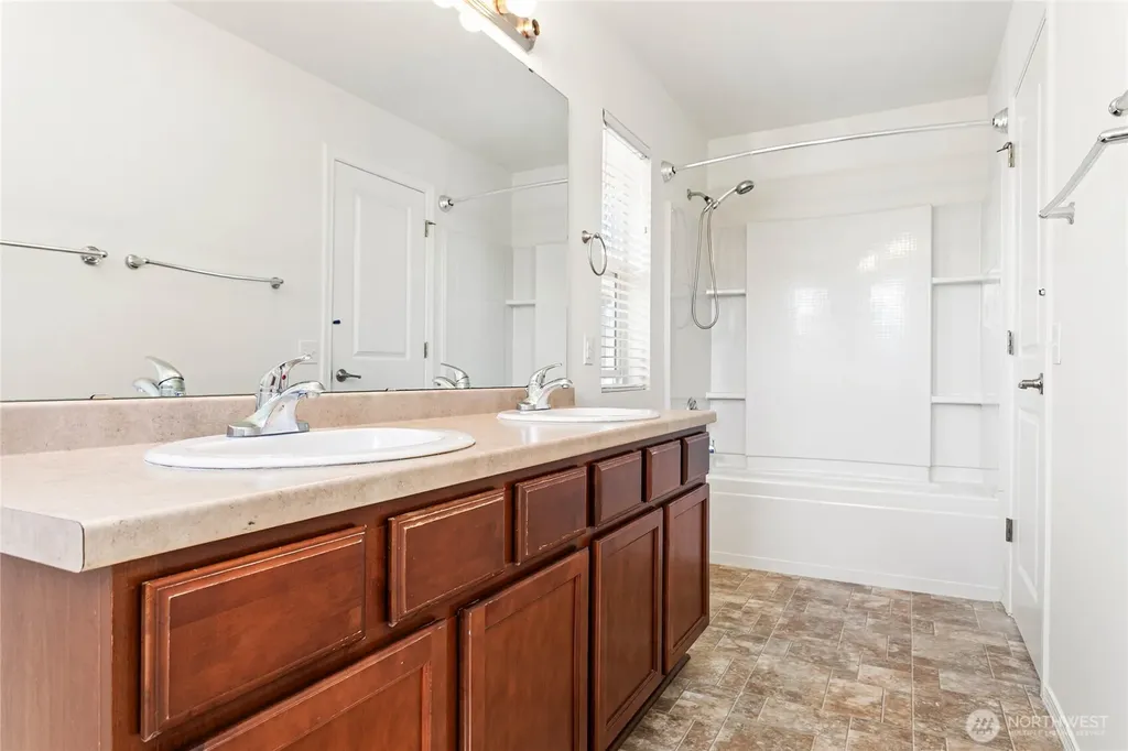 800 Crested Butte Boulevard Mount Vernon WA 98273