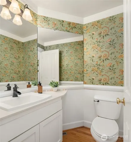 1578 NE Iris Street Issaquah WA 98029