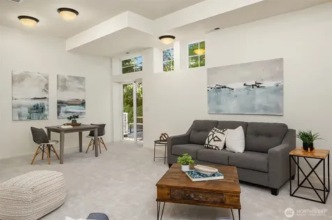 1578 NE Iris Street Issaquah WA 98029
