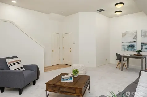 1578 NE Iris Street Issaquah WA 98029