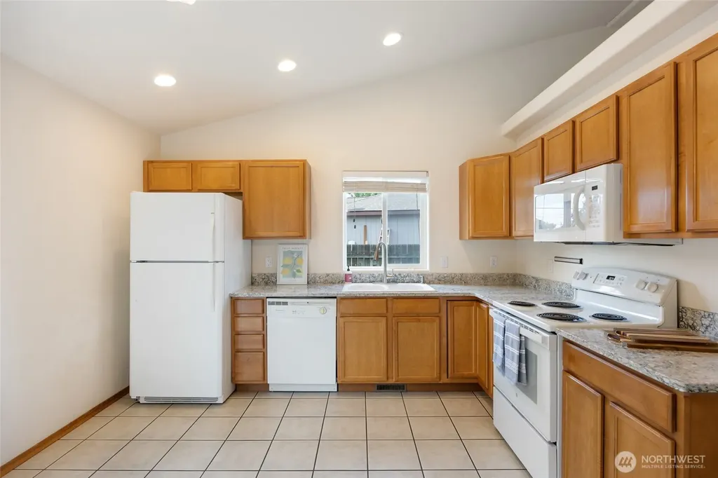 1515 S Judith Street Moses Lake WA 98837
