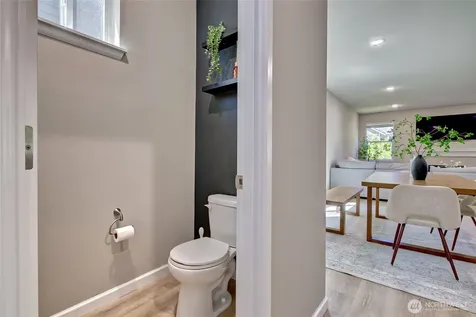 17 159th Place SE Bothell WA 98012