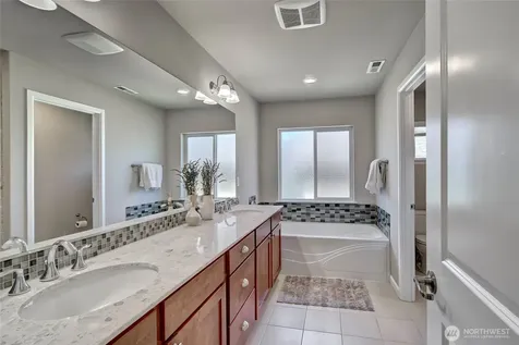 17 159th Place SE Bothell WA 98012