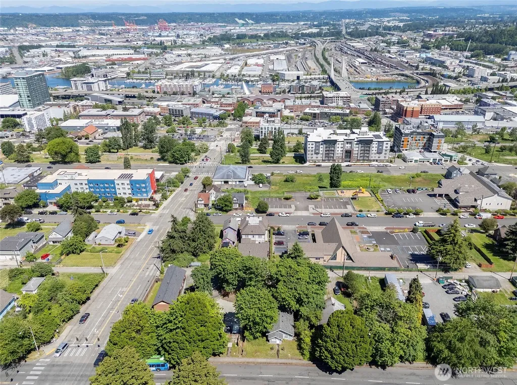 1909 S Yakima Avenue Tacoma WA 98405