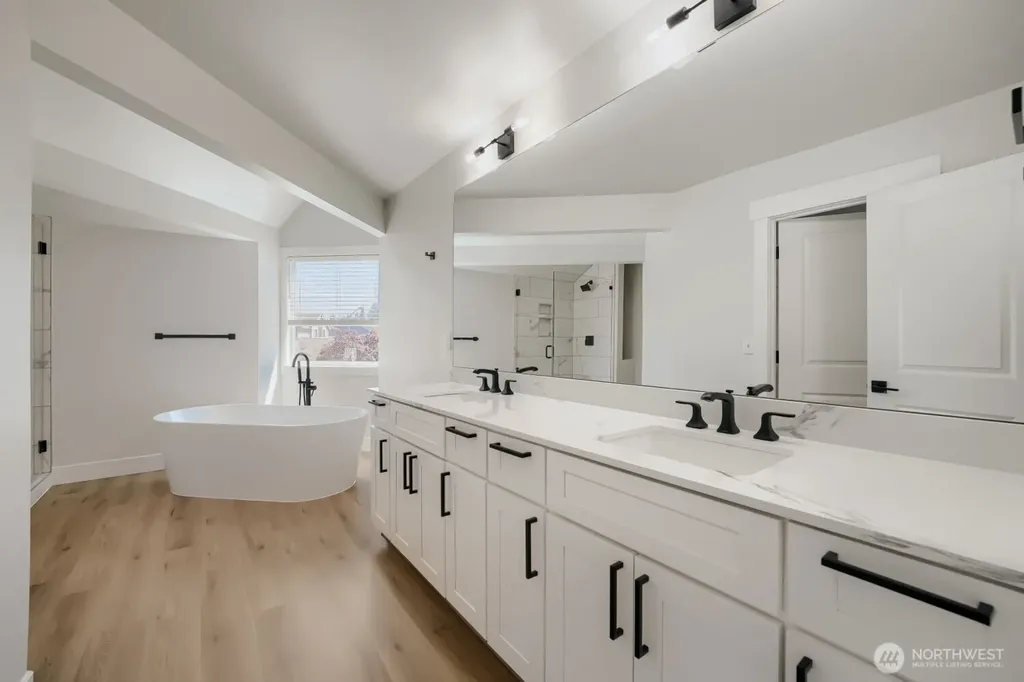 303 S 302nd Place Federal Way WA 98003