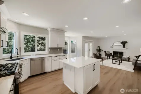 303 S 302nd Place Federal Way WA 98003