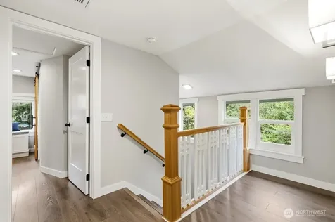 2122 N 128th Street Seattle WA 98133